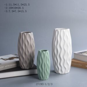 Ceramic Vase with Wavy Line Ceramic Home Decor Flower Vase